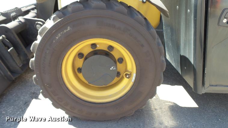image for item DA1086 2014 Caterpillar TH255C telehandler