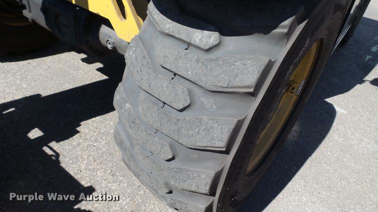 image for item DA1086 2014 Caterpillar TH255C telehandler