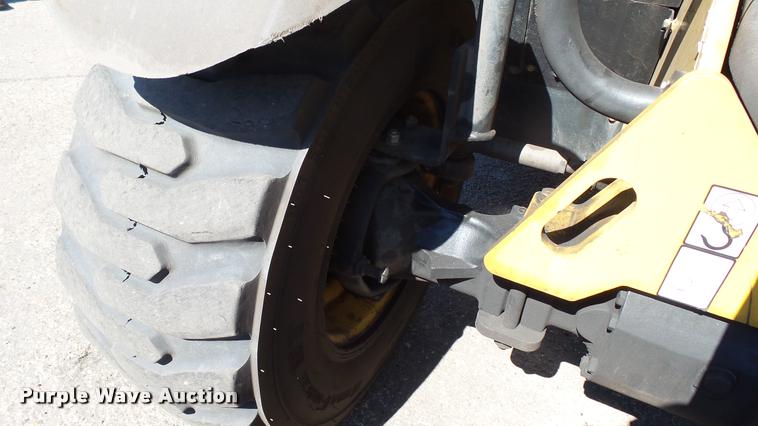 image for item DA1086 2014 Caterpillar TH255C telehandler