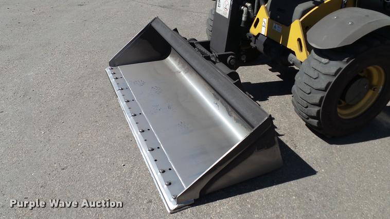 image for item DA1086 2014 Caterpillar TH255C telehandler