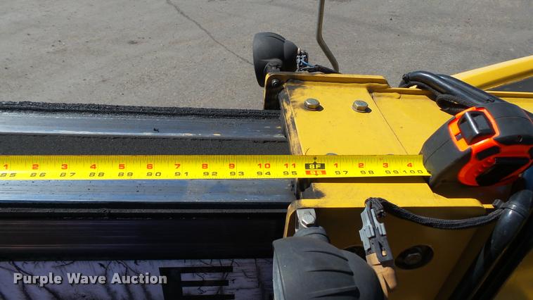 image for item DA1086 2014 Caterpillar TH255C telehandler