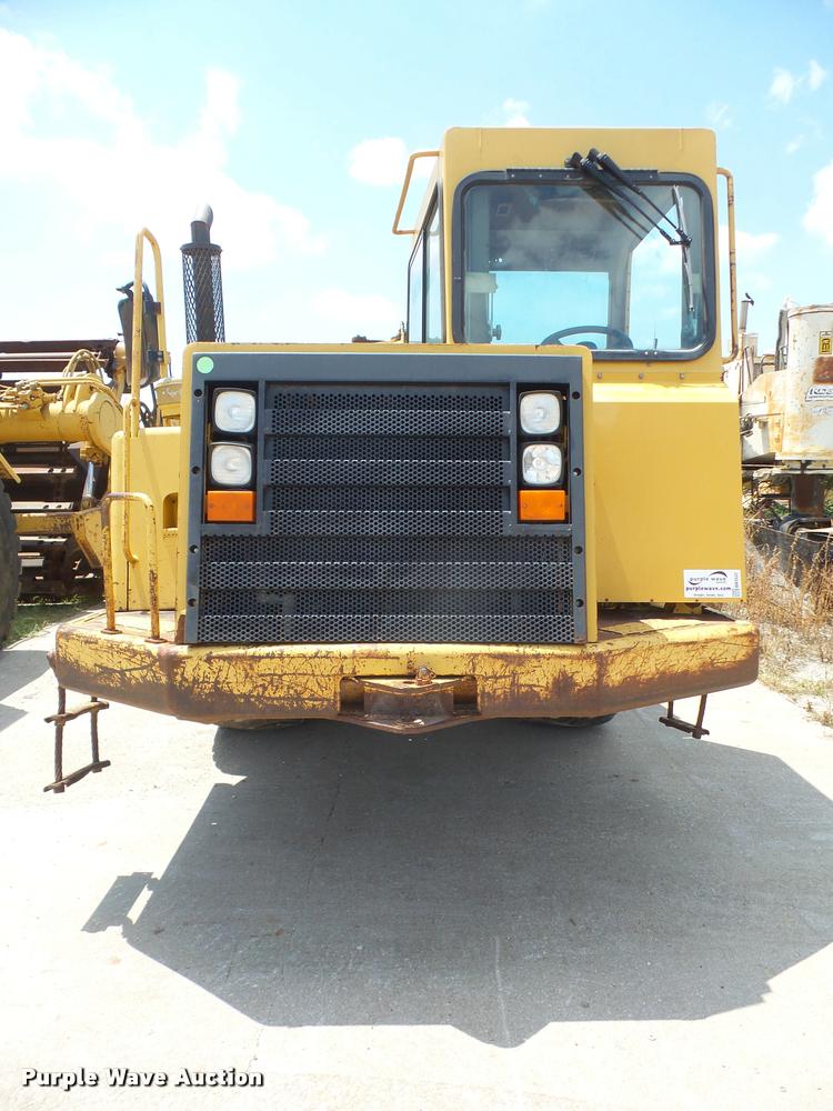 image for item DA1537 1994 Caterpillar 613C Series II elevating scraper