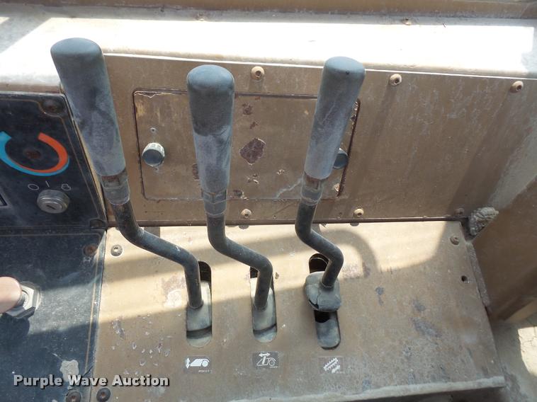 image for item DA1537 1994 Caterpillar 613C Series II elevating scraper