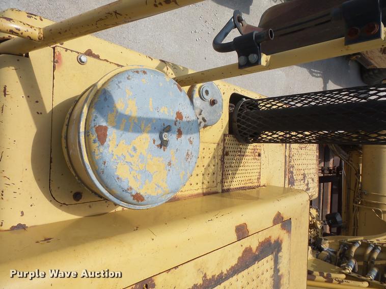 image for item DA1537 1994 Caterpillar 613C Series II elevating scraper