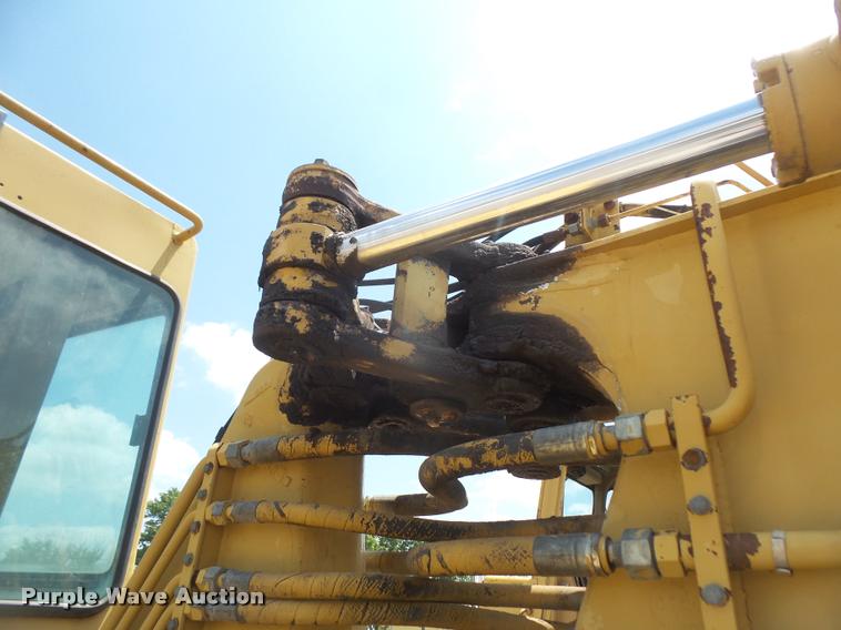image for item DA1537 1994 Caterpillar 613C Series II elevating scraper