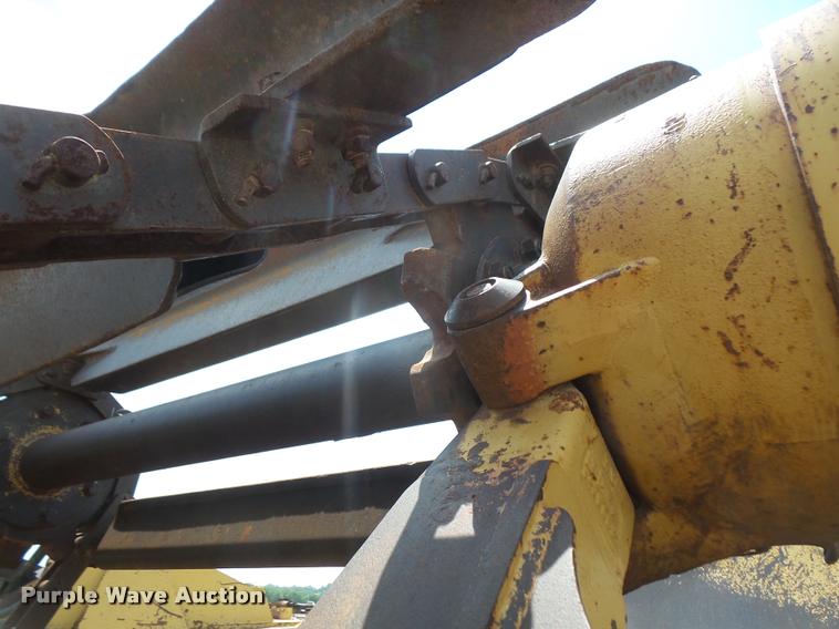 image for item DA1537 1994 Caterpillar 613C Series II elevating scraper