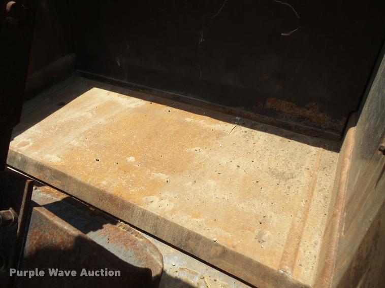 image for item DA1537 1994 Caterpillar 613C Series II elevating scraper