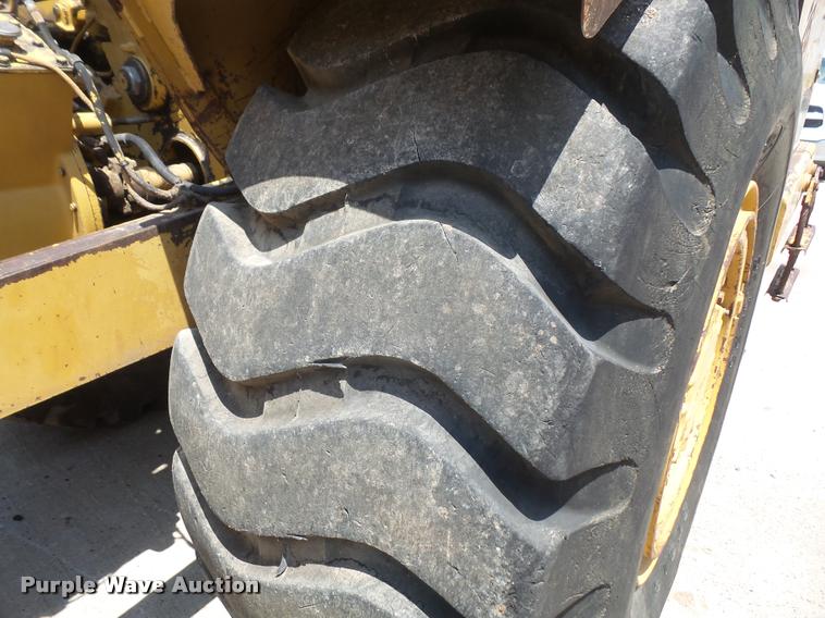 image for item DA1537 1994 Caterpillar 613C Series II elevating scraper