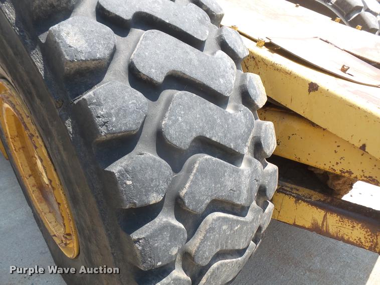 image for item DA1537 1994 Caterpillar 613C Series II elevating scraper