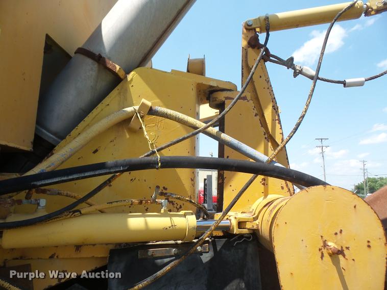 image for item DA1539 1986 Caterpillar PR-450 pavement profiler