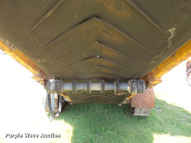 image for item DA1539 1986 Caterpillar PR-450 pavement profiler