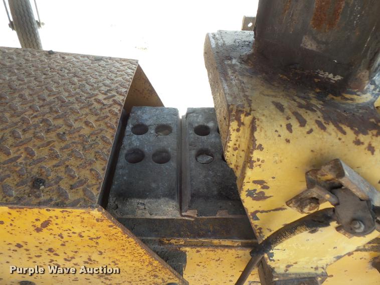 image for item DA1539 1986 Caterpillar PR-450 pavement profiler