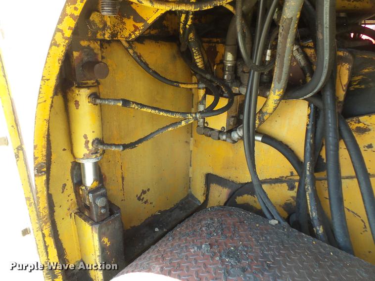 image for item DA1539 1986 Caterpillar PR-450 pavement profiler