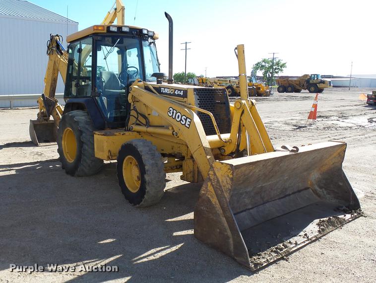 image for item DA3552 1998 John Deere 310SE backhoe