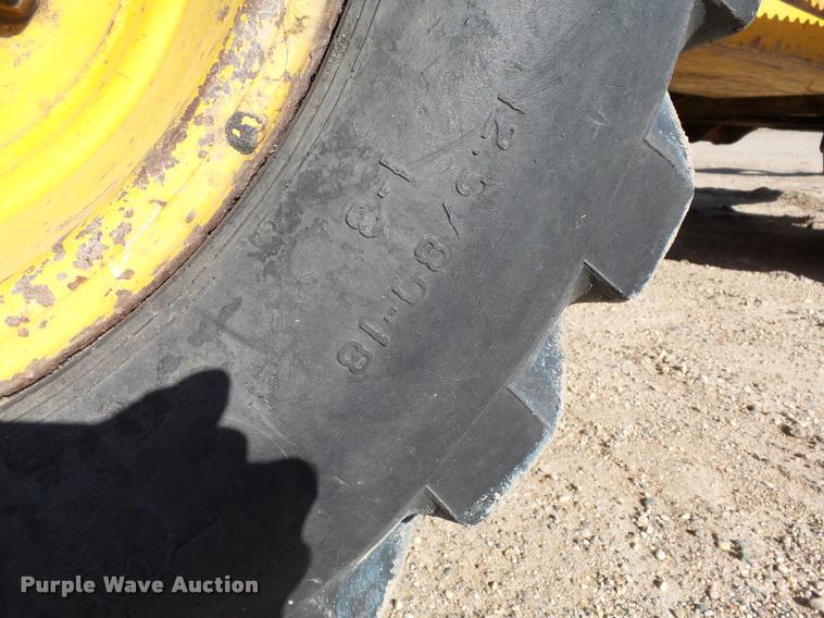 image for item DA3552 1998 John Deere 310SE backhoe