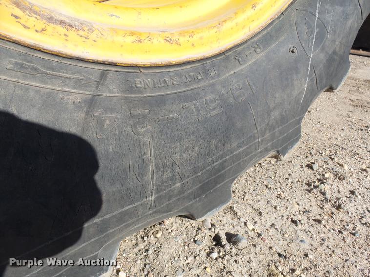 image for item DA3552 1998 John Deere 310SE backhoe