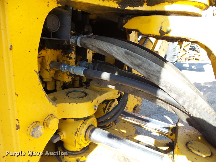 image for item DA3552 1998 John Deere 310SE backhoe