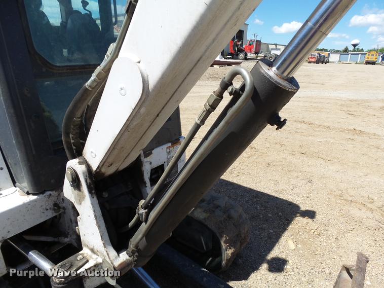 image for item DA3554 1999 Bobcat 334 compact excavator