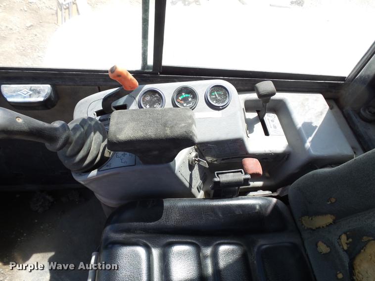 image for item DA3554 1999 Bobcat 334 compact excavator