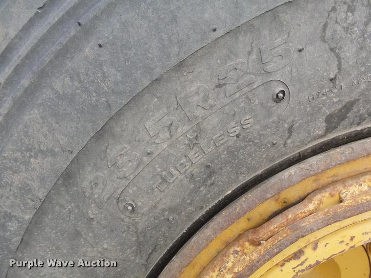 image for item DA3555 1997 Caterpillar 960F wheel loader