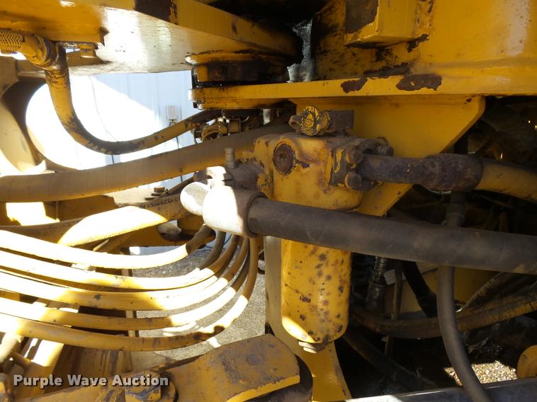 image for item DA3555 1997 Caterpillar 960F wheel loader