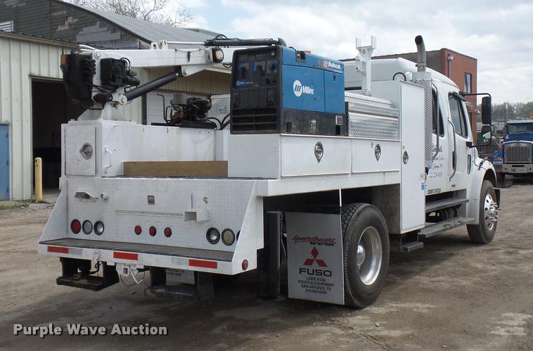 image for item DA4945 2006 Freightliner Business Class M2 service truck with crane