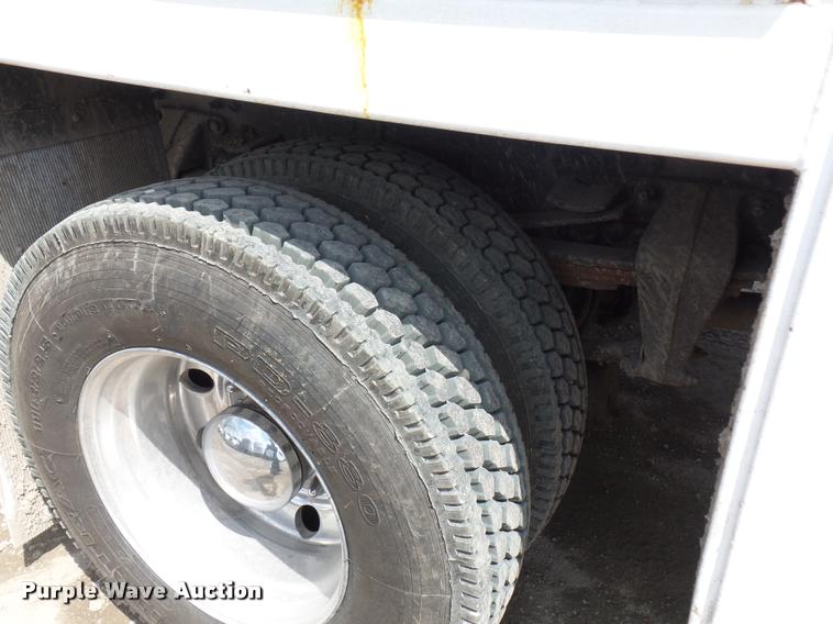 image for item DA4945 2006 Freightliner Business Class M2 service truck with crane