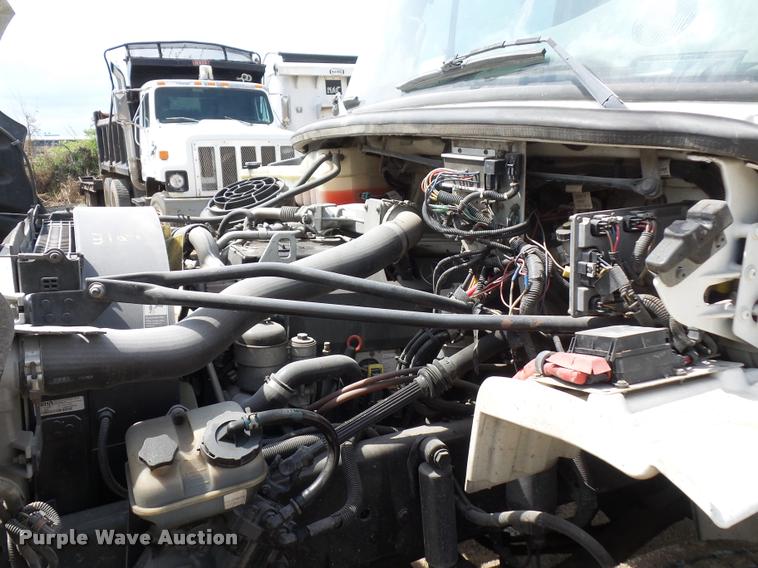 image for item DA4945 2006 Freightliner Business Class M2 service truck with crane