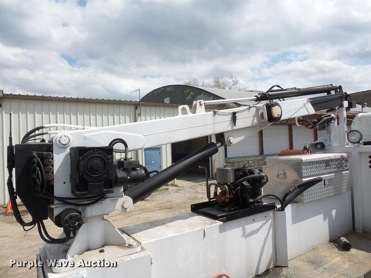 image for item DA4945 2006 Freightliner Business Class M2 service truck with crane