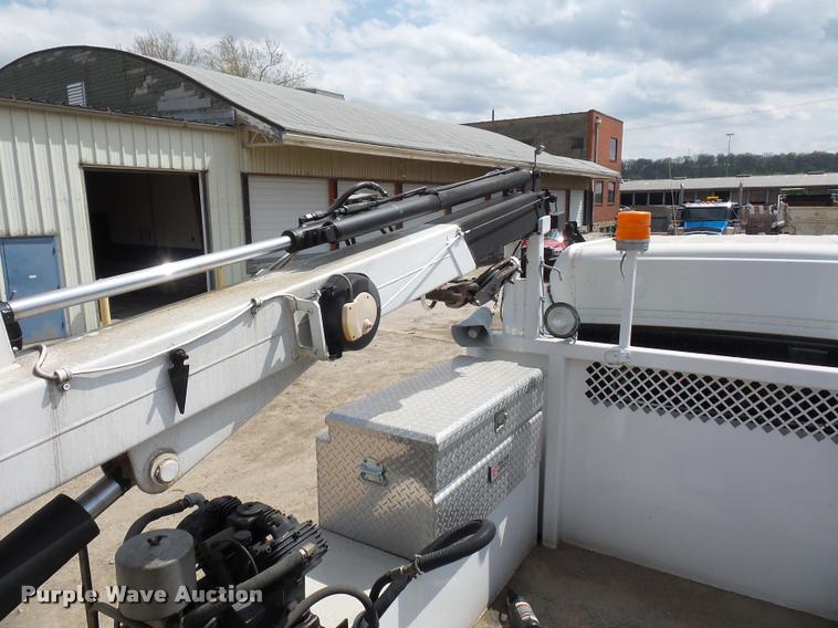 image for item DA4945 2006 Freightliner Business Class M2 service truck with crane