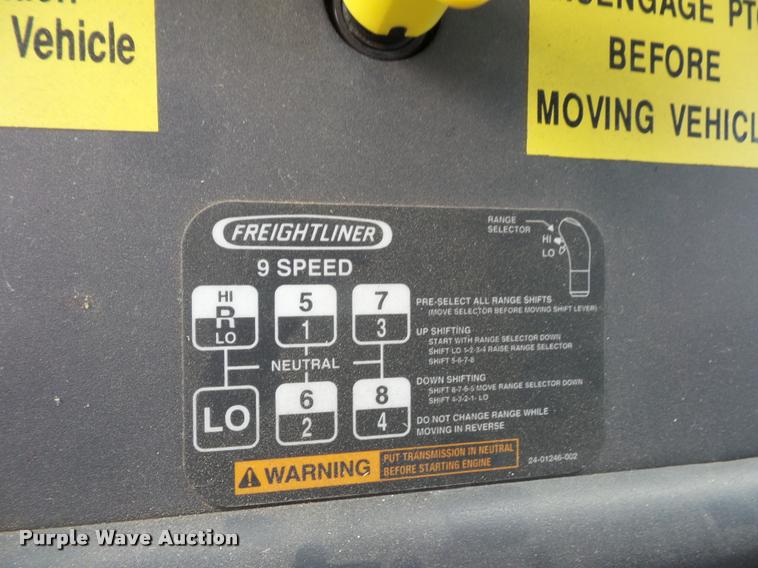 image for item DA4945 2006 Freightliner Business Class M2 service truck with crane