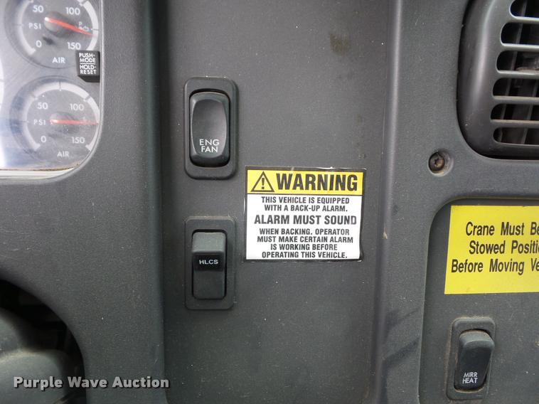 image for item DA4945 2006 Freightliner Business Class M2 service truck with crane