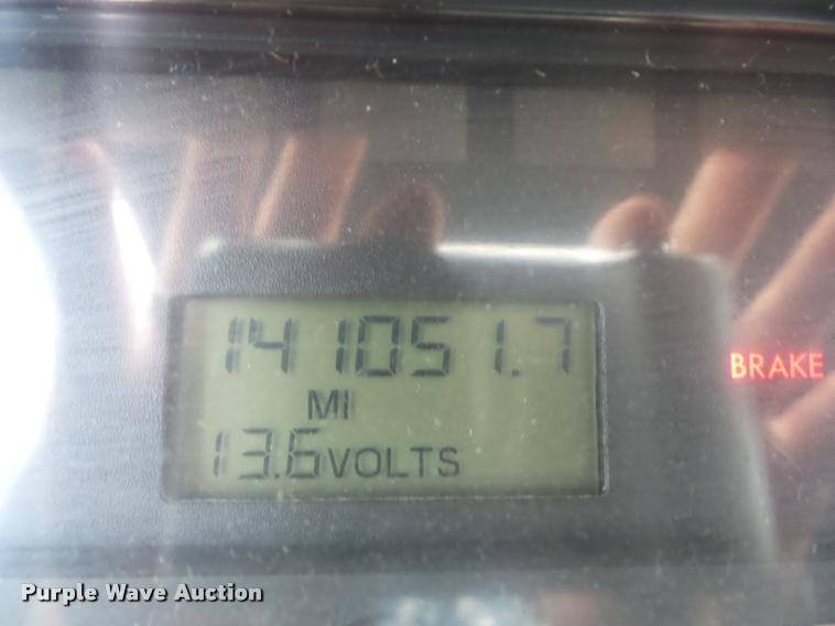 image for item DA4945 2006 Freightliner Business Class M2 service truck with crane