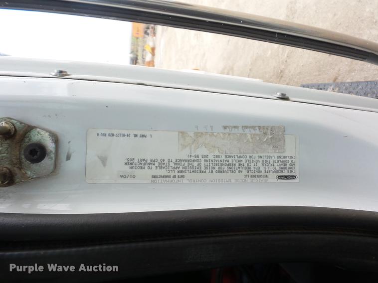 image for item DA4945 2006 Freightliner Business Class M2 service truck with crane