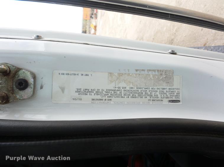 image for item DA4945 2006 Freightliner Business Class M2 service truck with crane