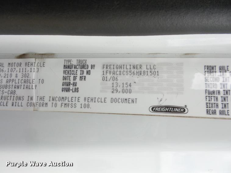 image for item DA4945 2006 Freightliner Business Class M2 service truck with crane