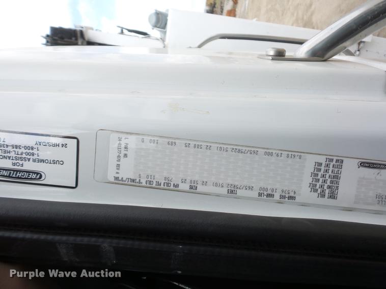 image for item DA4945 2006 Freightliner Business Class M2 service truck with crane