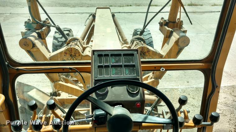 image for item DA5582 Dresser 830 motor grader