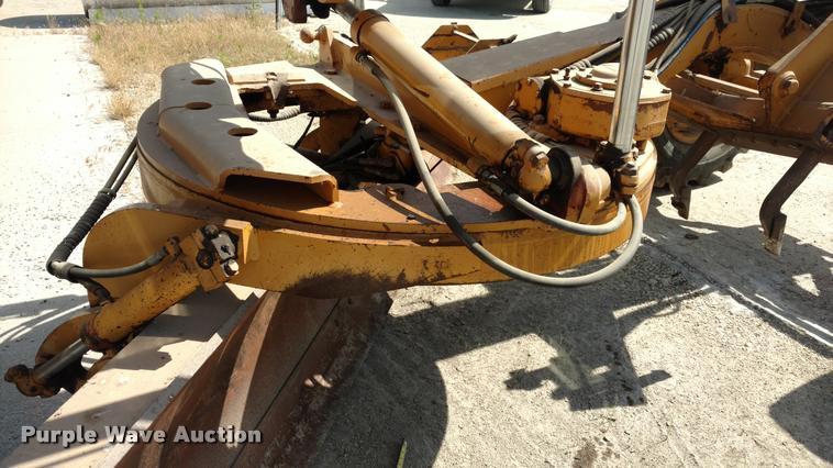 image for item DA5582 Dresser 830 motor grader