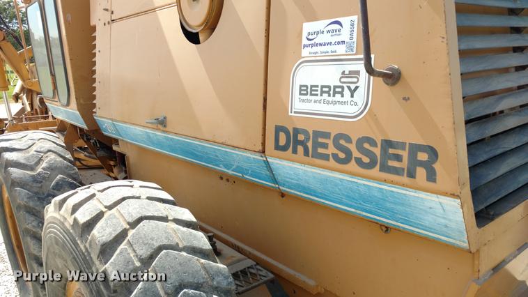 image for item DA5582 Dresser 830 motor grader