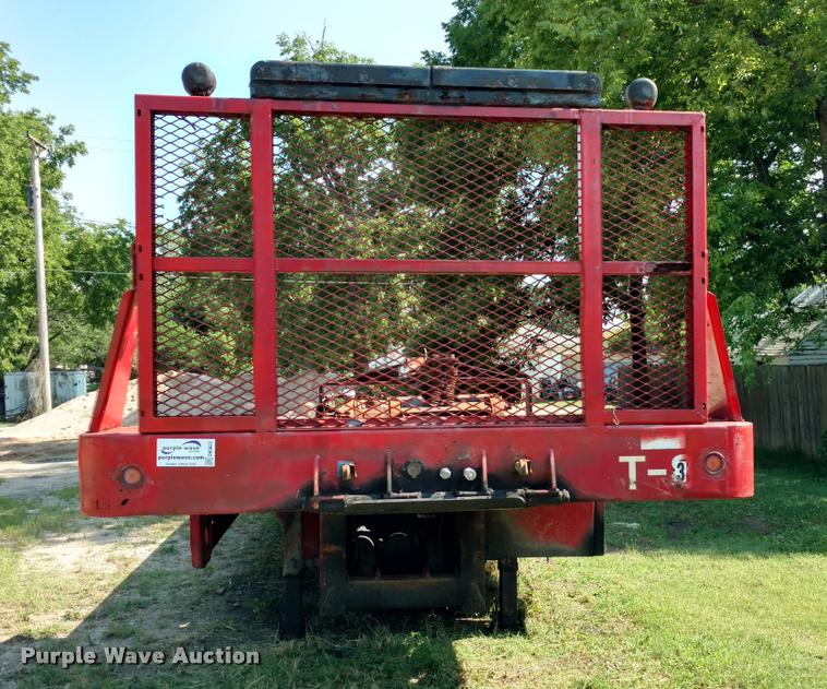 image for item DA5623 2000 Landoll 425-41 tilt deck trailer