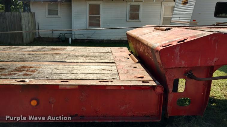 image for item DA5623 2000 Landoll 425-41 tilt deck trailer