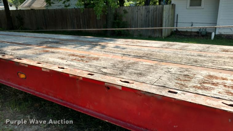 image for item DA5623 2000 Landoll 425-41 tilt deck trailer