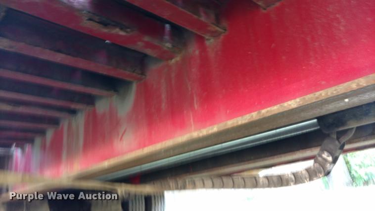 image for item DA5623 2000 Landoll 425-41 tilt deck trailer