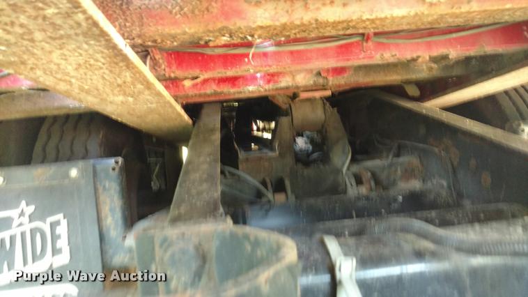 image for item DA5623 2000 Landoll 425-41 tilt deck trailer