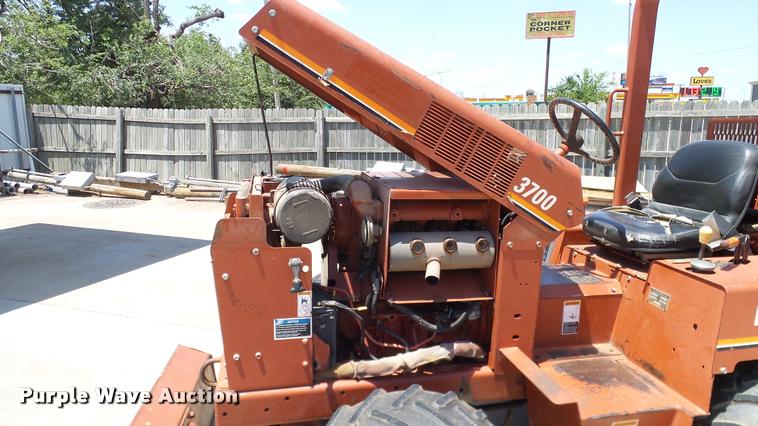 image for item DA6159 2002 Ditch Witch 3700DD trencher