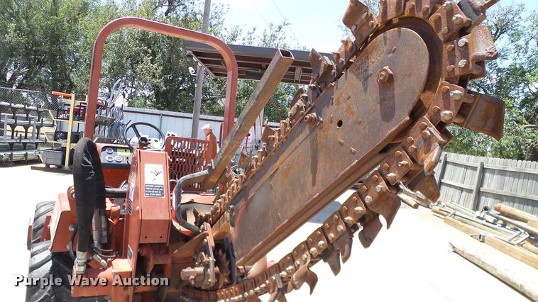 image for item DA6159 2002 Ditch Witch 3700DD trencher