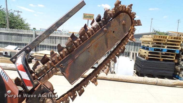 image for item DA6159 2002 Ditch Witch 3700DD trencher