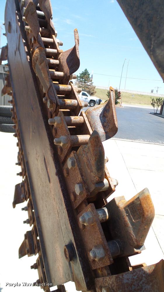 image for item DA6159 2002 Ditch Witch 3700DD trencher