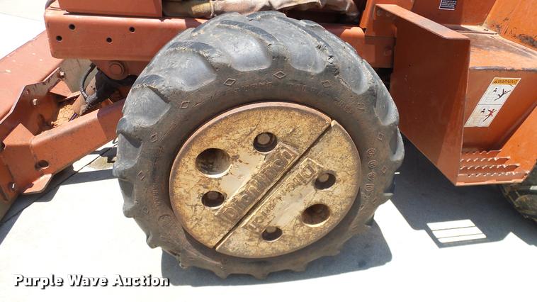 image for item DA6159 2002 Ditch Witch 3700DD trencher